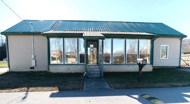Photo of 212 Kentucky Ave, Wurtland, KY 41144