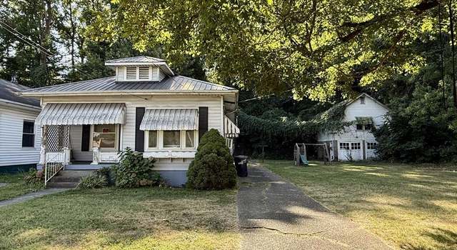Photo of 828 & 830 13th St, Ashland, KY 41101