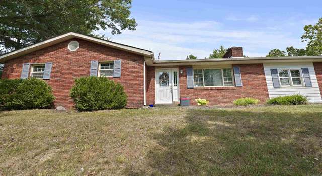 Photo of 8220 Manor Dr, Ashland, KY 41102