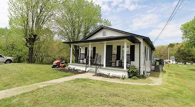 Photo of 2412 W 2nd St, Ashland, KY 41101