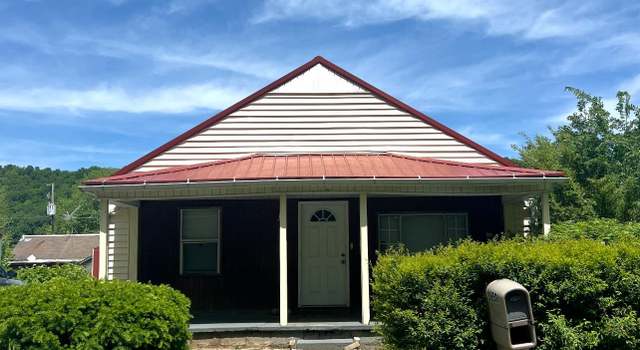 Photo of 3650 Riverside Drive Dr, Huntington, WV 25705