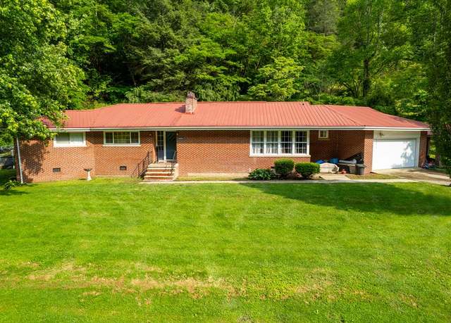Property at 2851 Long Fork Rd, Virgie, KY 41572, 4 beds, 2.5 baths