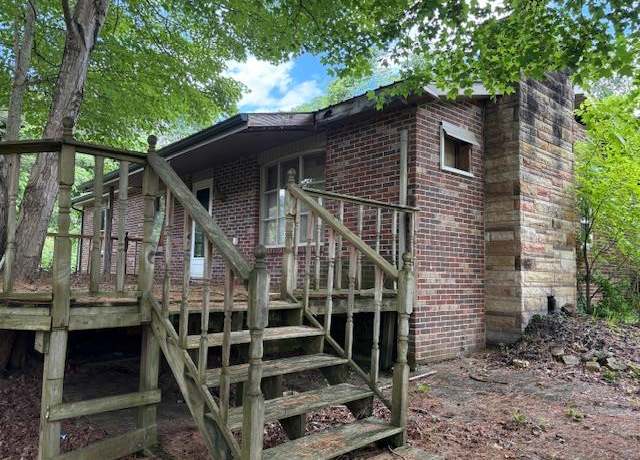 Property at 59 Artrip Lawson Dr, Drift, KY 41619, 3 beds, 1 bath