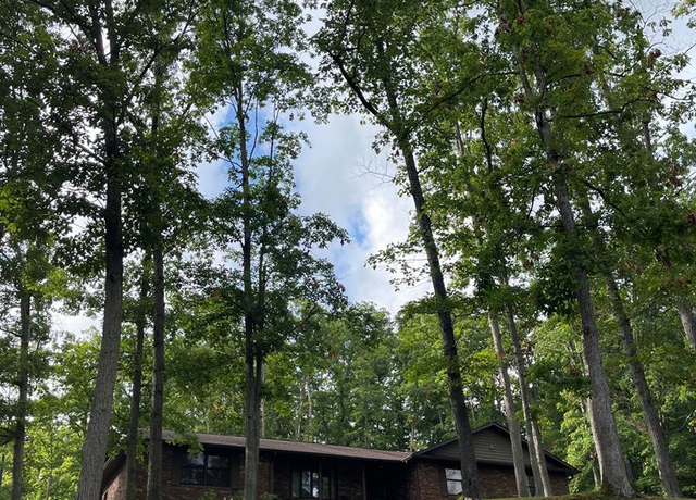 Property at 150 Tidy Acres Ln, Louisa, KY 41230, 3 beds, 3 baths