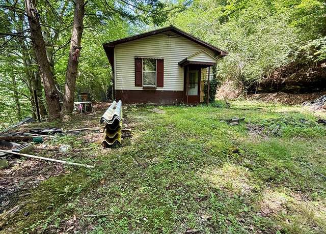 Property at 137 Plum Branch Rd, Garrett, KY 41630