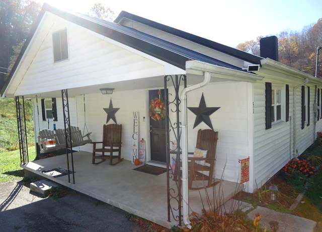 Property at 51 Stewart Rd, Paintsville, KY 41240, 3 beds, 2 baths