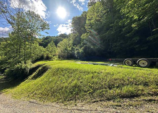 Property at 2539 Wolfpen Creek Rd, Redfox, KY 41847