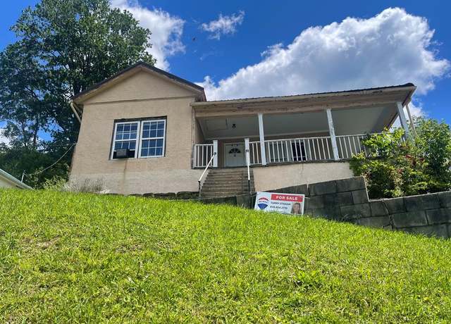 Property at 109 Cedar St, Hazard, KY 41701, 2 beds, 1 bath