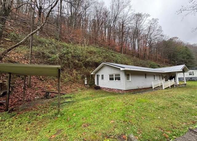 Property at 22251 State Highway 194 E, Feds Creek, KY 41524, 4 beds, 1 bath
