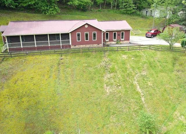 Property at 124 Pinebrook Rd, Hazard, KY 41701, 3 beds, 2 baths