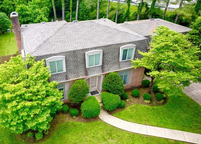 Property at 245 East Cedar St, Pikeville, KY 41501, 4 beds, 2.5 baths