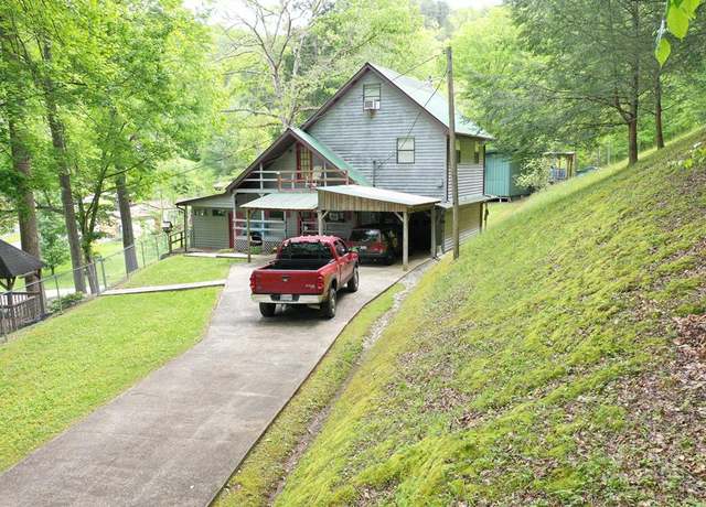 Property at 12 Bison Ln, Hazard, KY 41701, 3 beds, 2 baths