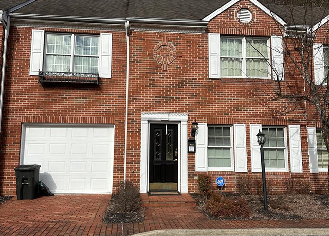 Property at 192 Bowles Park Dr Unit A-3, Pikeville, KY 41501, 4 beds, 3.5 baths