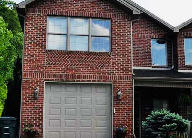 Property at 110 Renee Dr Unit D8, Pikeville, KY 41501, 2 beds, 3 baths