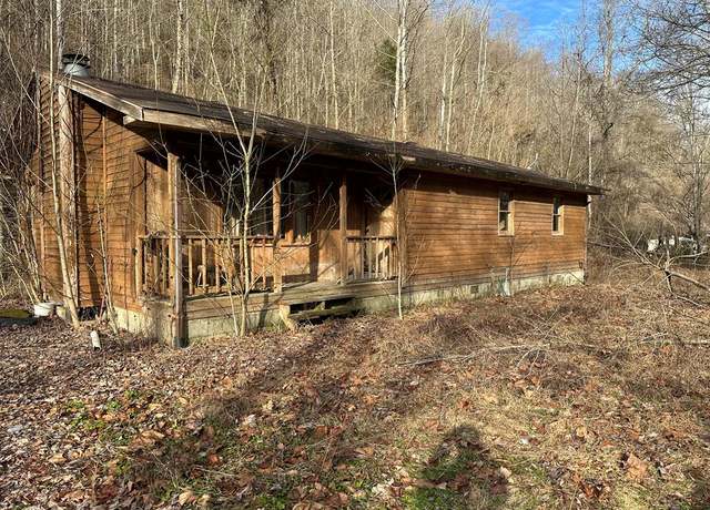 Property at 72 Stacy Ln, Clayhole, KY 41317, 3 beds, 2 baths