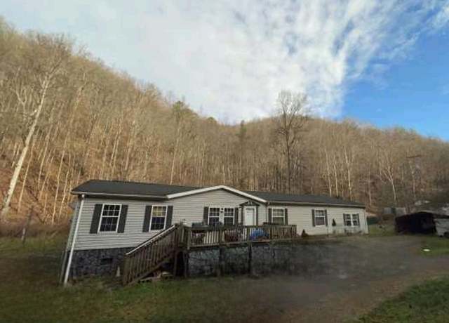 Property at 443 Kelly Fork Rd, Hazard, KY 41701, 4 beds, 2 baths