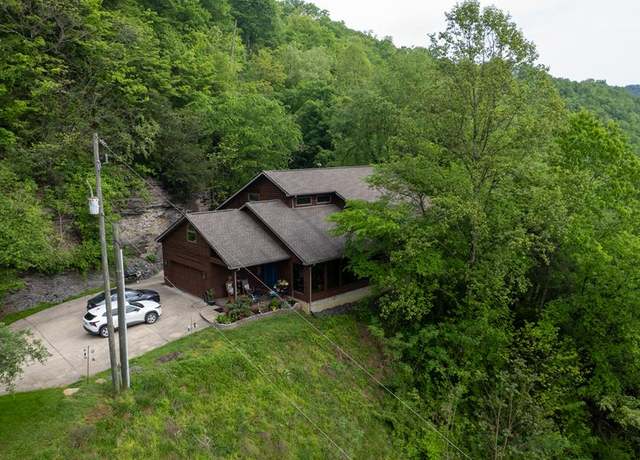 Property at 2501 Kewanee Rd, Pikeville, KY 41501, 4 beds, 3 baths