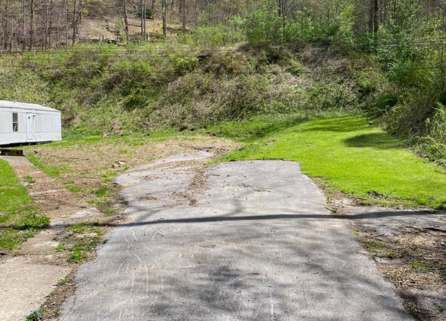 Property at 1625 Allegheny Rd, Hellier, KY 41534