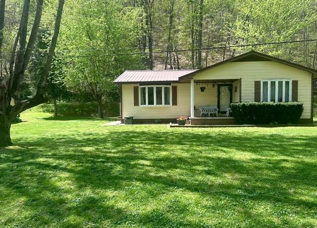 Property at 161 Burnt Cabin Br, Stambaugh, KY 41257, 3 beds, 1 bath