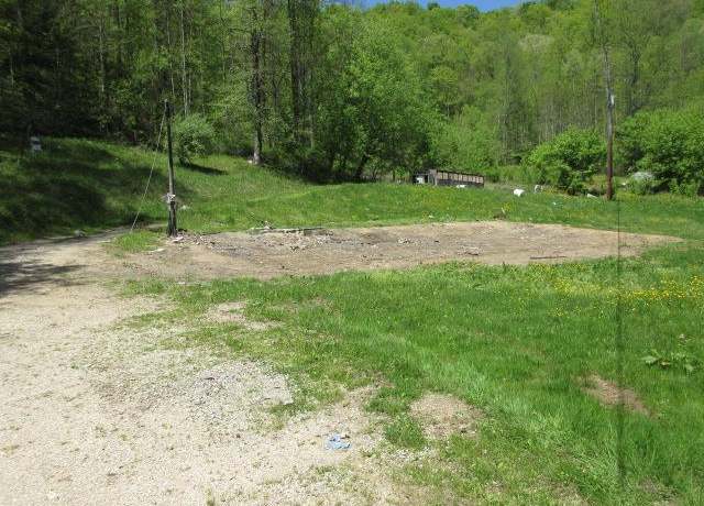 Property at 480 Lively Ln, Thelma, KY 41260