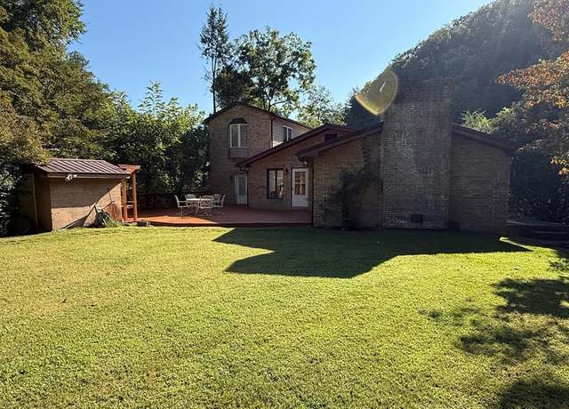 Property at 68 Pauley Holw, Forest Hills, KY 41527, 5 beds, 5 baths