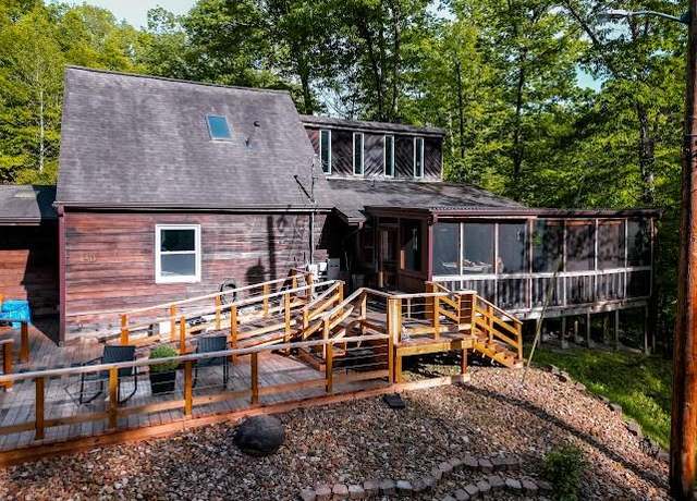 Property at 450 Taylor Rd, Pikeville, KY 41501, 4 beds, 0.5 baths