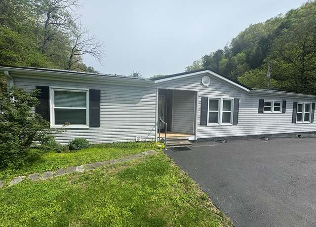 Property at 369 Little Creek Rd, Pikeville, KY 41501, 3 beds, 2 baths