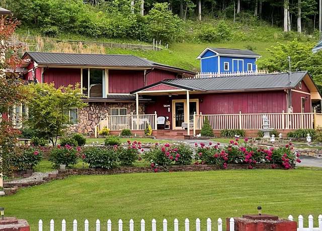 Property at 43 Burgraff Rd, Mcandrews, KY 41543, 3 beds, 3 baths