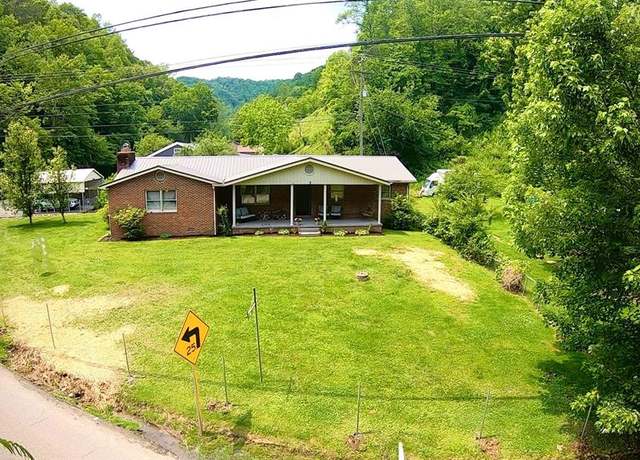 Property at 5 Dog Frk, Pikeville, KY 41501, 3 beds, 1.5 baths