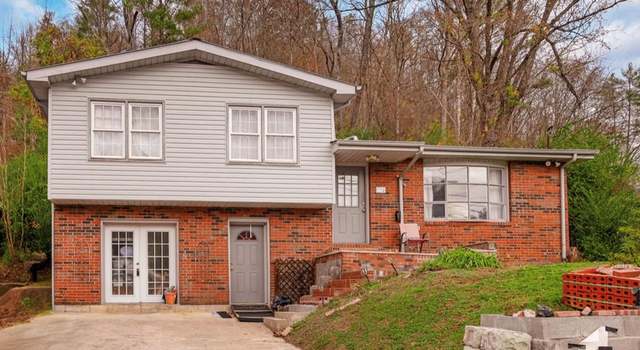Photo of 34 Hickory St, Hyden, KY 41749