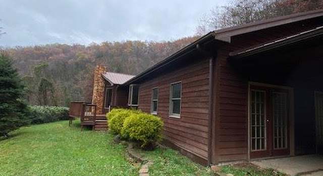 Photo of 445 Spruce Pine Rd, Banner, KY 41603