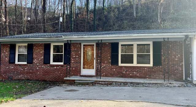 Photo of 1108 Forest Park Ln, Paintsville, KY 41240