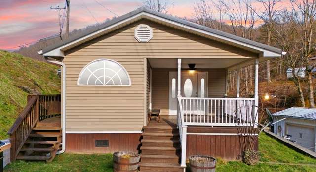 Photo of 3600 Right Fork Maces Creek Rd, Viper, KY 41774