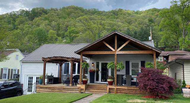 Photo of 37 S Sunset Blvd, Williamson, WV 25661