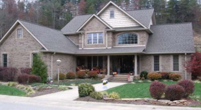 Photo of 492 East Dorton Blvd, Staffordsville, KY 41256