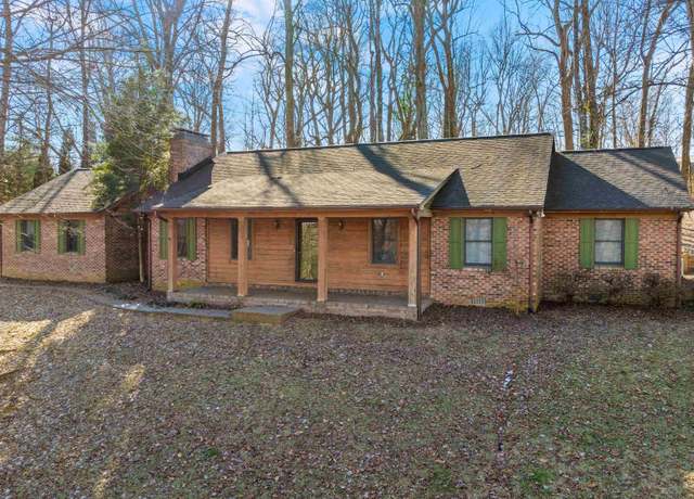 Property at 2828 Hillside Dr, Owensboro, KY 42303, 3 beds, 2 baths