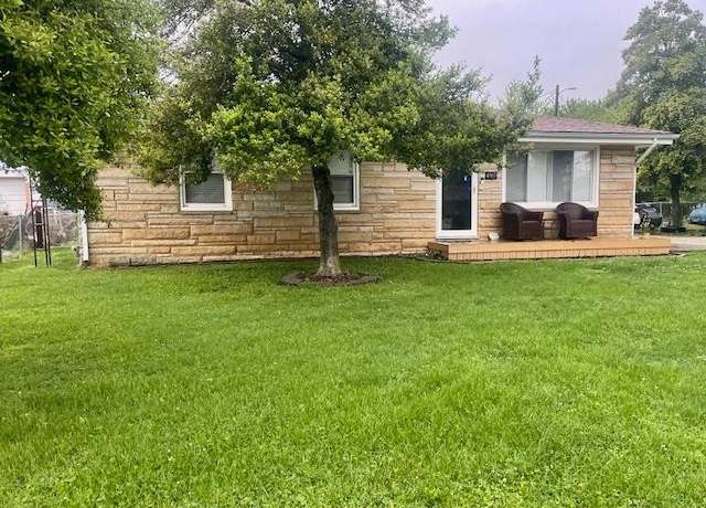 Property at 4905 Grandview Dr, Owensboro, KY 42303, 3 beds, 1 bath