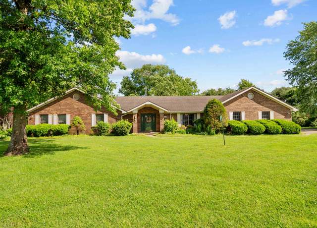 Property at 1639 Daniels Ln, Owensboro, KY 42303, 3 beds, 2.5 baths