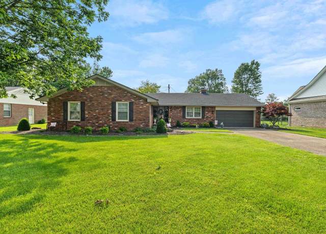 Property at 3420 Ashlawn Dr, Owensboro, KY 42301, 3 beds, 2.5 baths