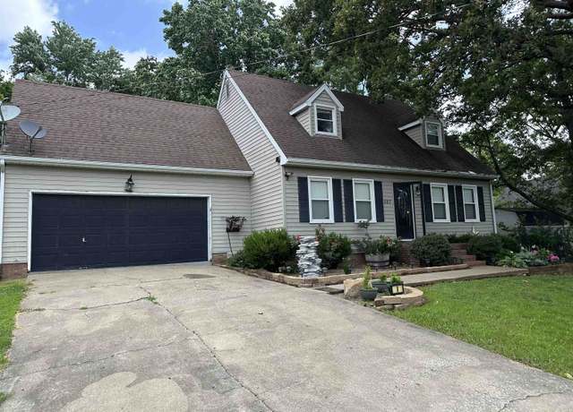 Property at 587 Morgan Ave, Madisonville, KY 42431, 3 beds, 2 baths