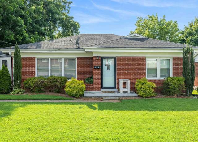Property at 1123 Jones Dr, Bowling Green, KY 42104, 3 beds, 1 bath
