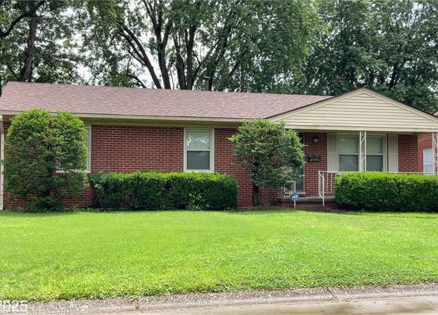 Property at 2945 Legion Park Dr, Owensboro, KY 42303, 3 beds, 1.5 baths