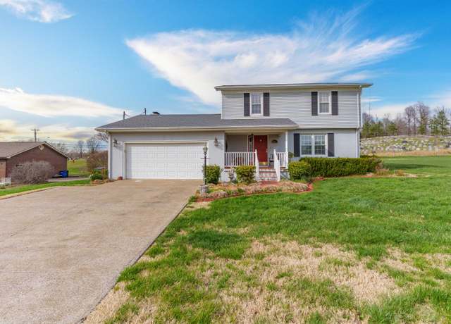 Property at 104 Cardinal Dr, Central City, KY 42330, 3 beds, 2.5 baths
