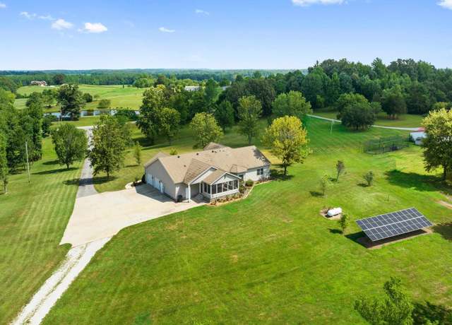 Property at 3234 State Route 140 E, Utica, KY 42376, 4 beds, 2.5 baths