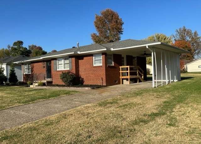 Property at 809 Charles Scott Dr, Owensboro, KY 42303, 3 beds, 1 bath