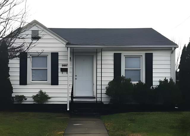 Property at 2807 Daviess St, Owensboro, KY 42303, 2 beds, 1 bath