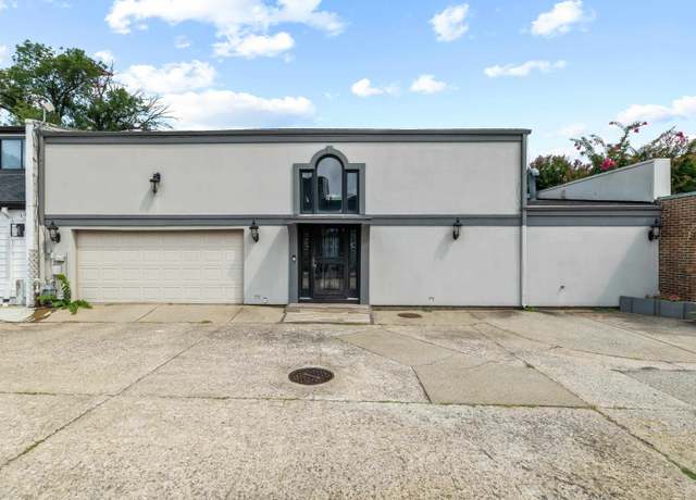 Property at 808 Frederica St, Owensboro, KY 42301, 3 beds, 3 baths