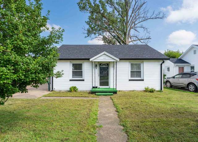 Property at 329 East 27th St, Owensboro, KY 42303, 2 beds, 1 bath
