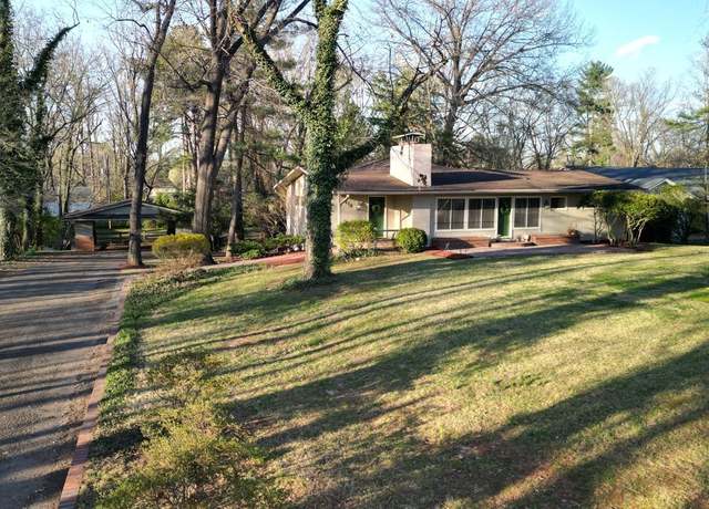 Property at 418 Cardinal Dr, Hopkinsville, KY 42240, 4 beds, 3 baths