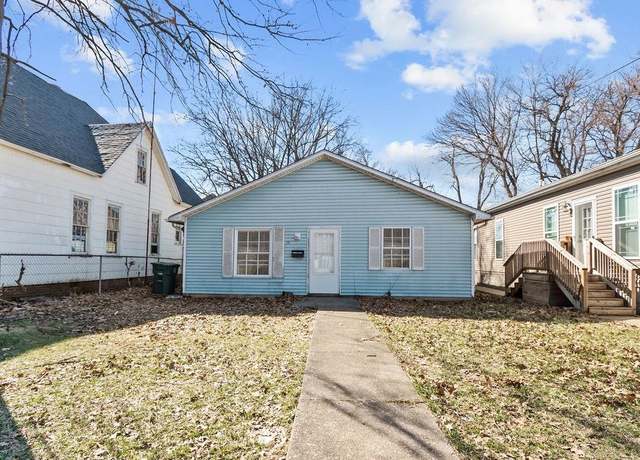 Property at 426 Cedar St, Owensboro, KY 42301, 3 beds, 2 baths